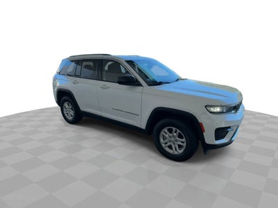 2023 Jeep Grand Cherokee Laredo 4x4