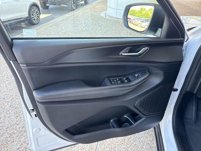 2023 Jeep Grand Cherokee Laredo 4x4