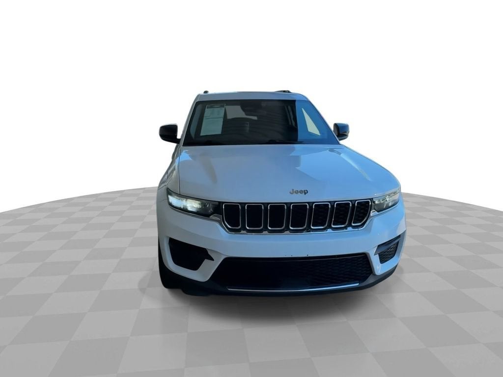 2023 Jeep Grand Cherokee Laredo 4x4