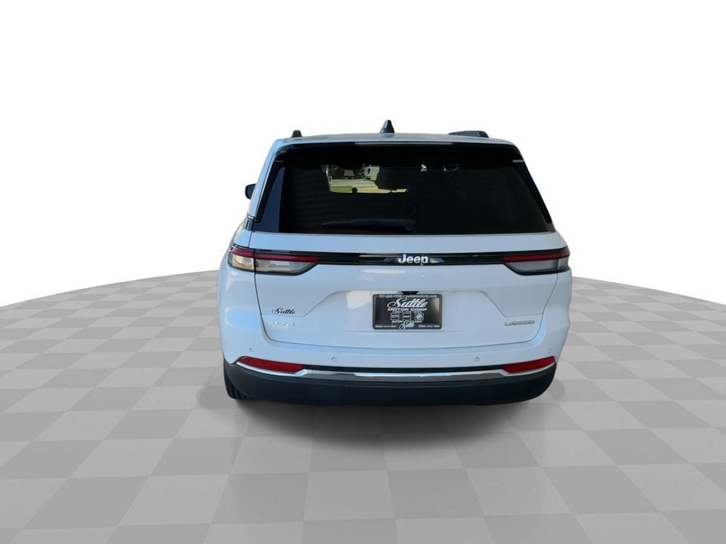 2023 Jeep Grand Cherokee Laredo 4x4