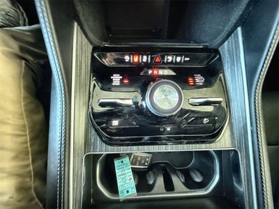 2023 Jeep Wagoneer L Series III 4x4