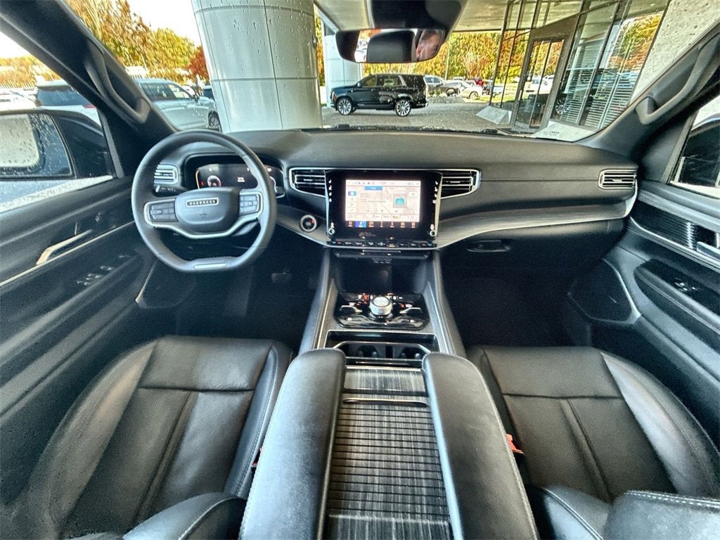 2023 Jeep Wagoneer L Series III 4x4