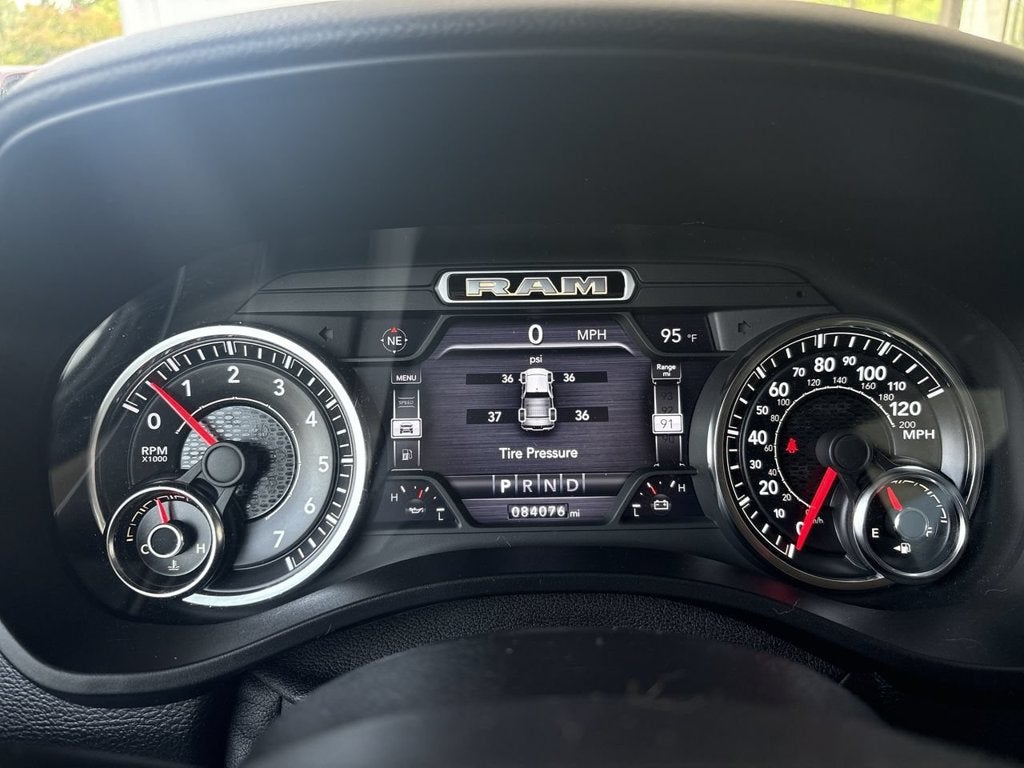 2019 RAM 1500 Big Horn/Lone Star Crew Cab 4x4 5'7" Box