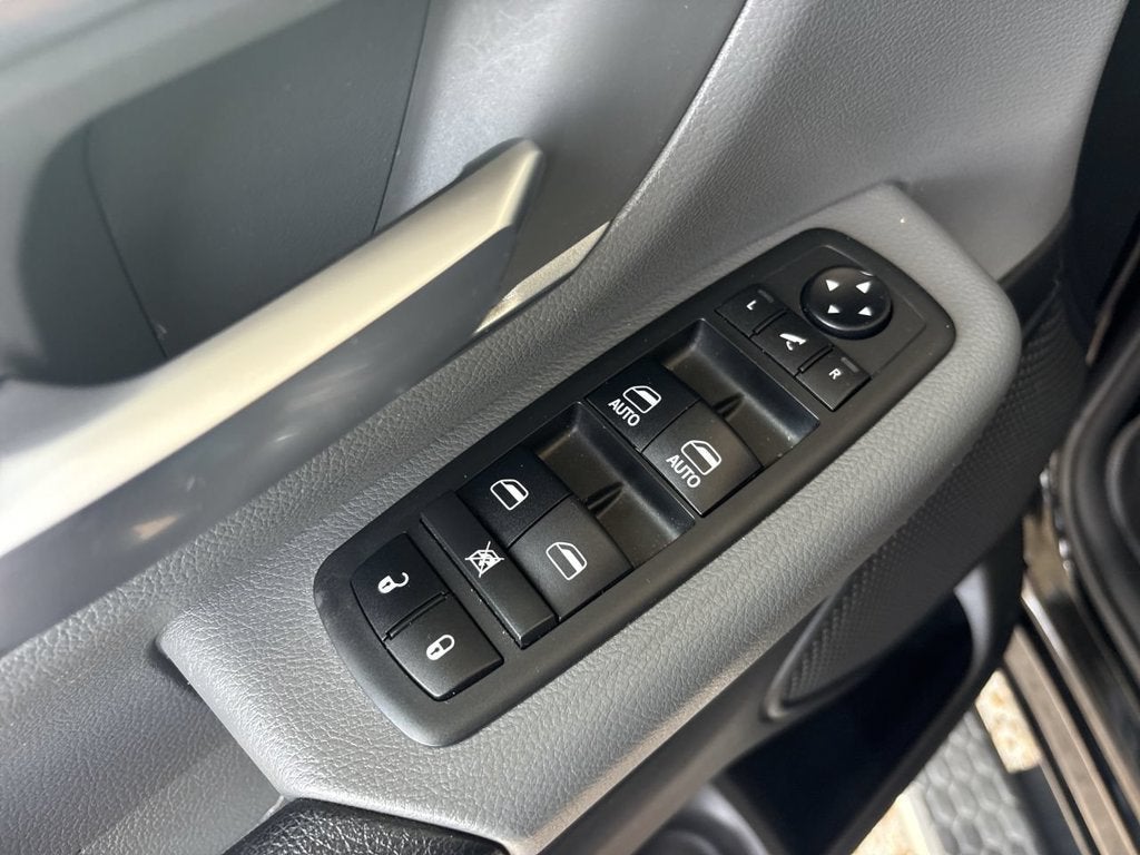 2019 RAM 1500 Big Horn/Lone Star Crew Cab 4x4 5'7" Box