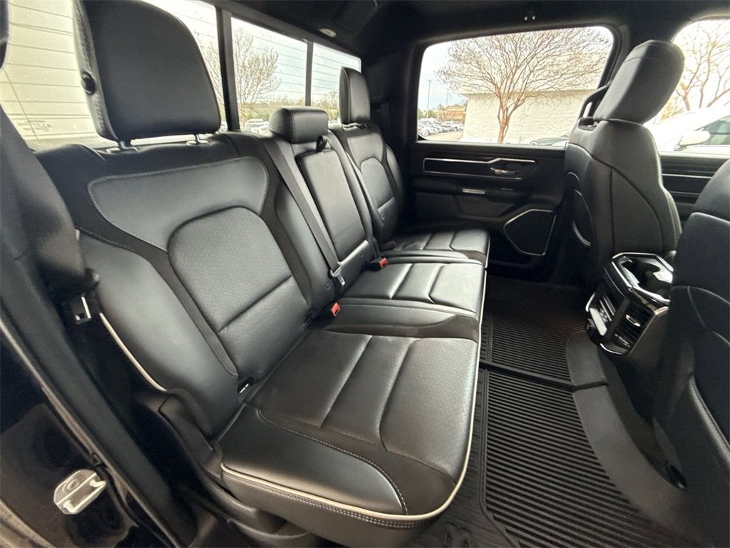 2022 RAM 1500 Laramie Crew Cab 4x4 5'7" Box