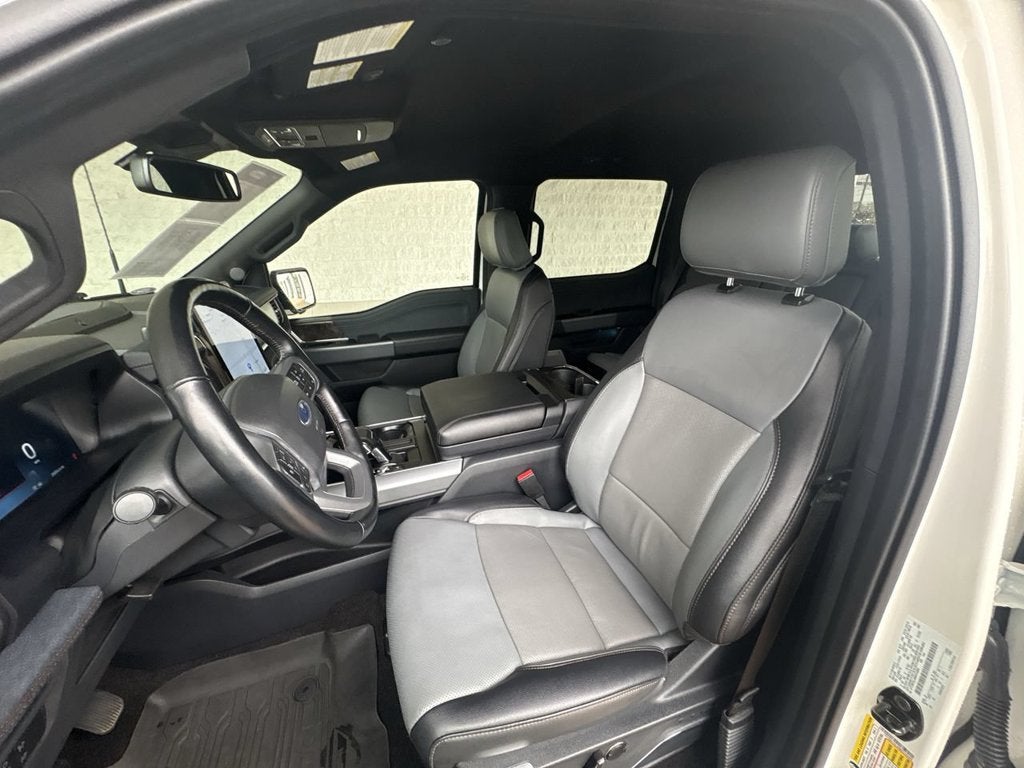 2022 Ford F-150 Lightning LARIAT
