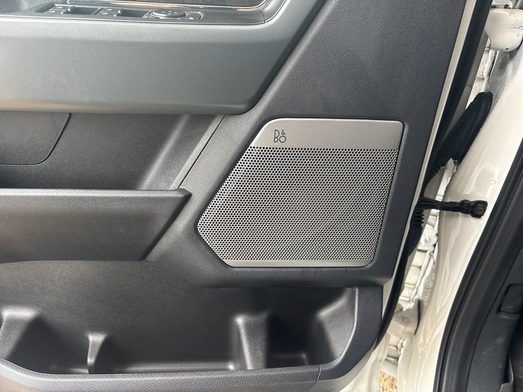 2022 Ford F-150 Lightning LARIAT