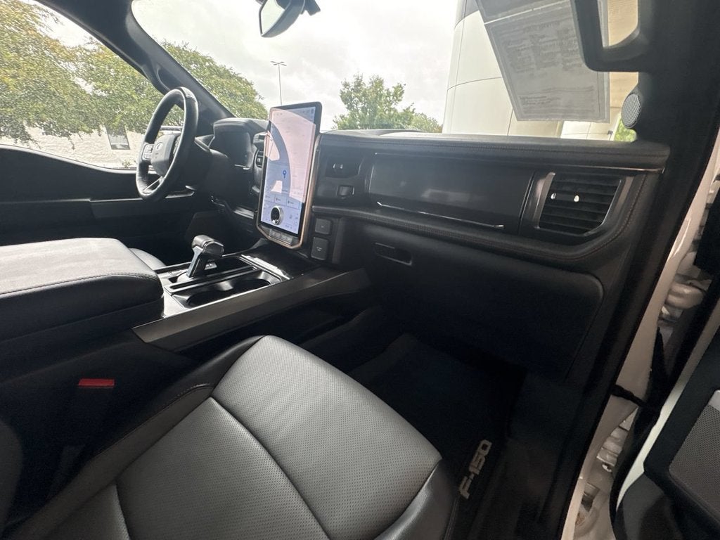 2022 Ford F-150 Lightning LARIAT