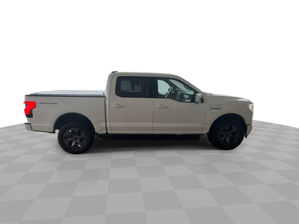 2022 Ford F-150 Lightning LARIAT