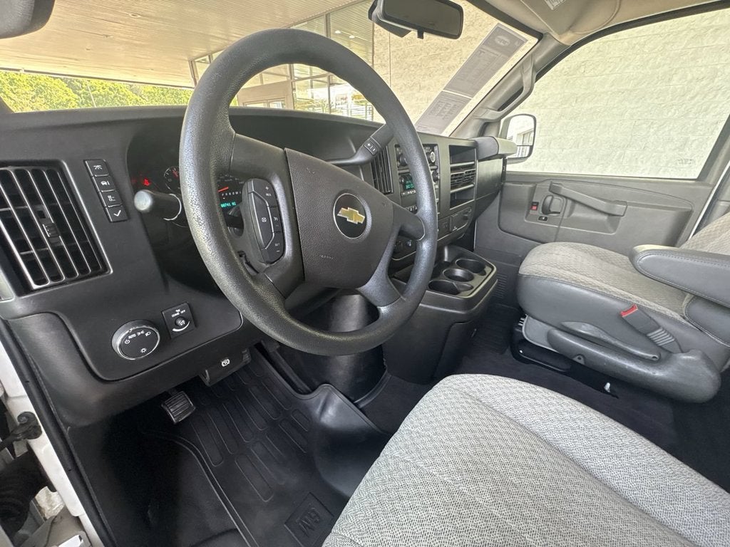 2020 Chevrolet Express Passenger 3500 LT