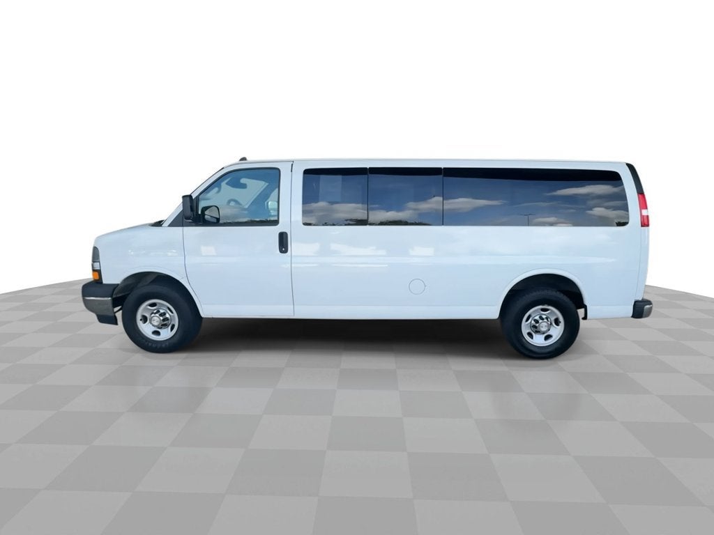 2020 Chevrolet Express Passenger 3500 LT