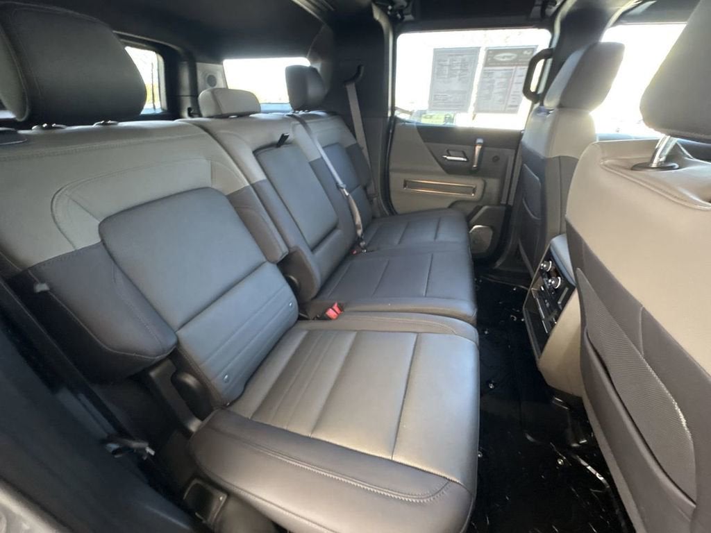 2025 GMC HUMMER EV SUV 2X