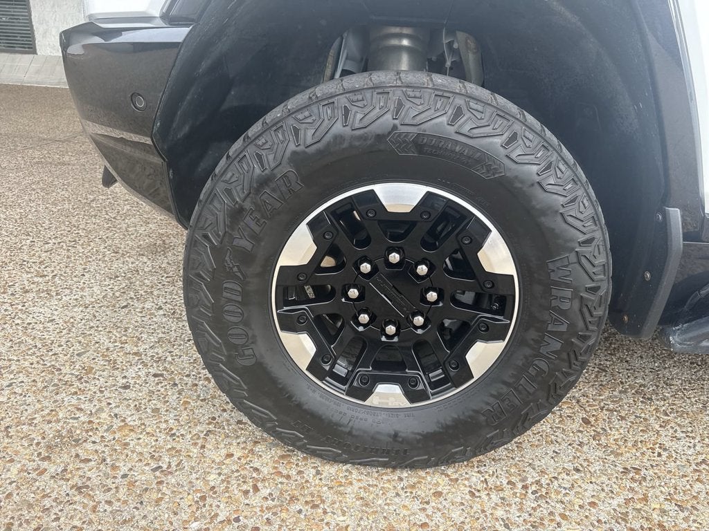 2024 GMC HUMMER EV SUV 3X