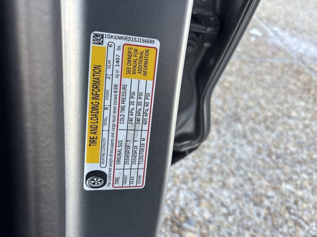 2025 GMC Acadia Elevation