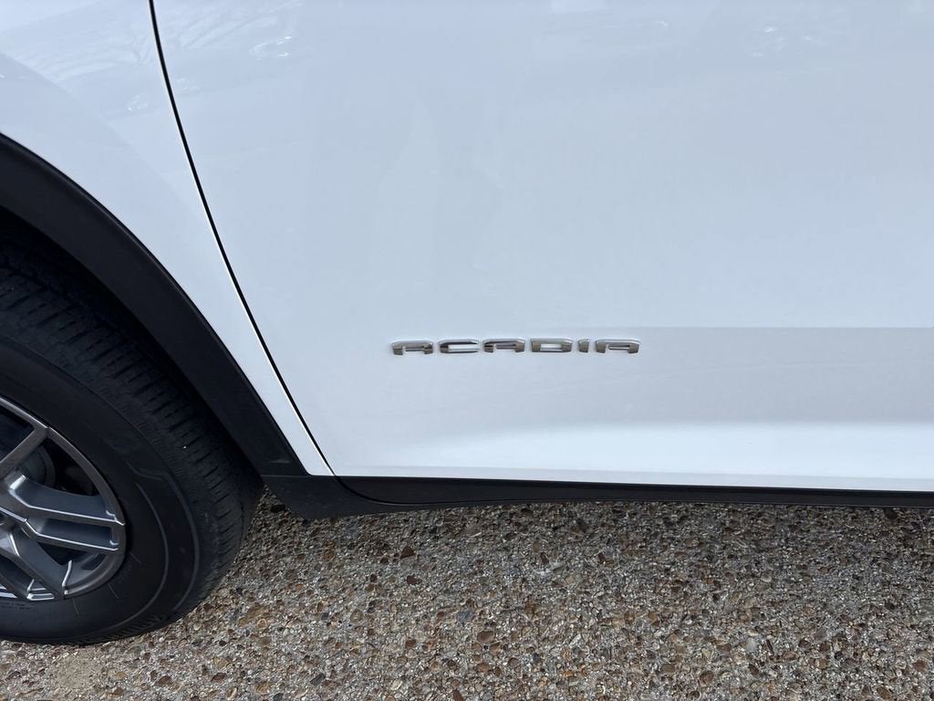 2025 GMC Acadia Elevation