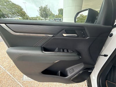 2024 GMC Acadia AT4