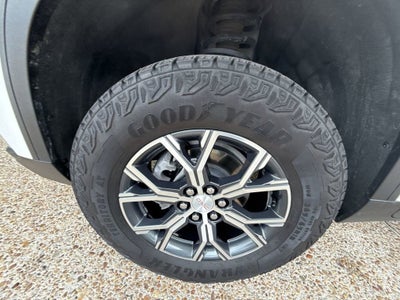 2024 GMC Acadia AT4