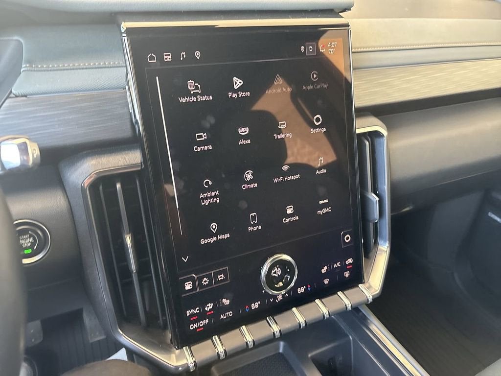 2024 GMC Acadia AT4
