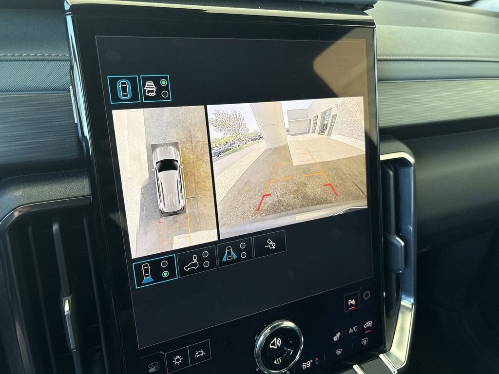 2024 GMC Acadia AT4