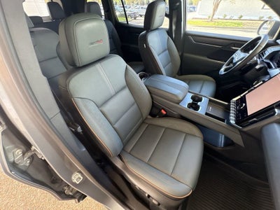 2024 GMC Acadia AT4