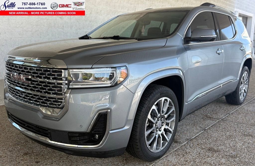 2023 GMC Acadia Denali