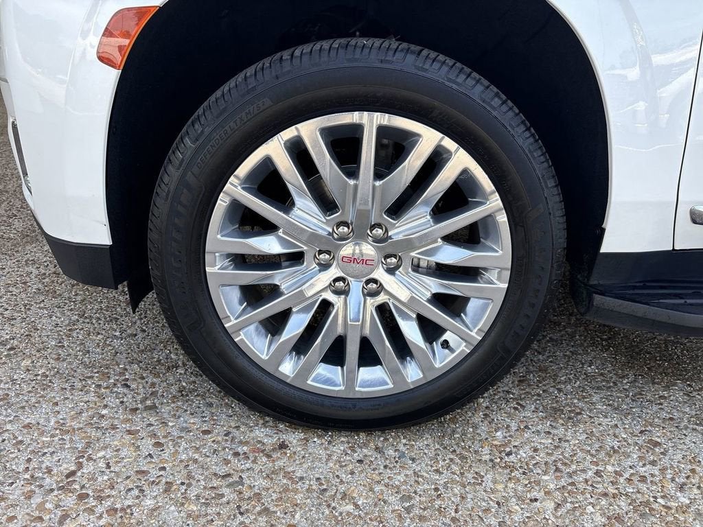 2023 GMC Yukon SLT