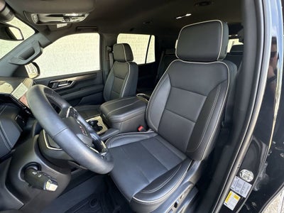 2025 GMC Yukon Elevation
