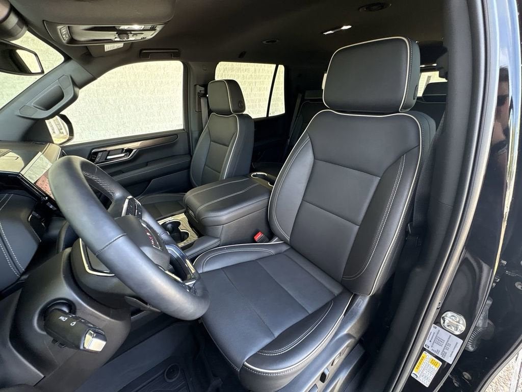 2025 GMC Yukon Elevation