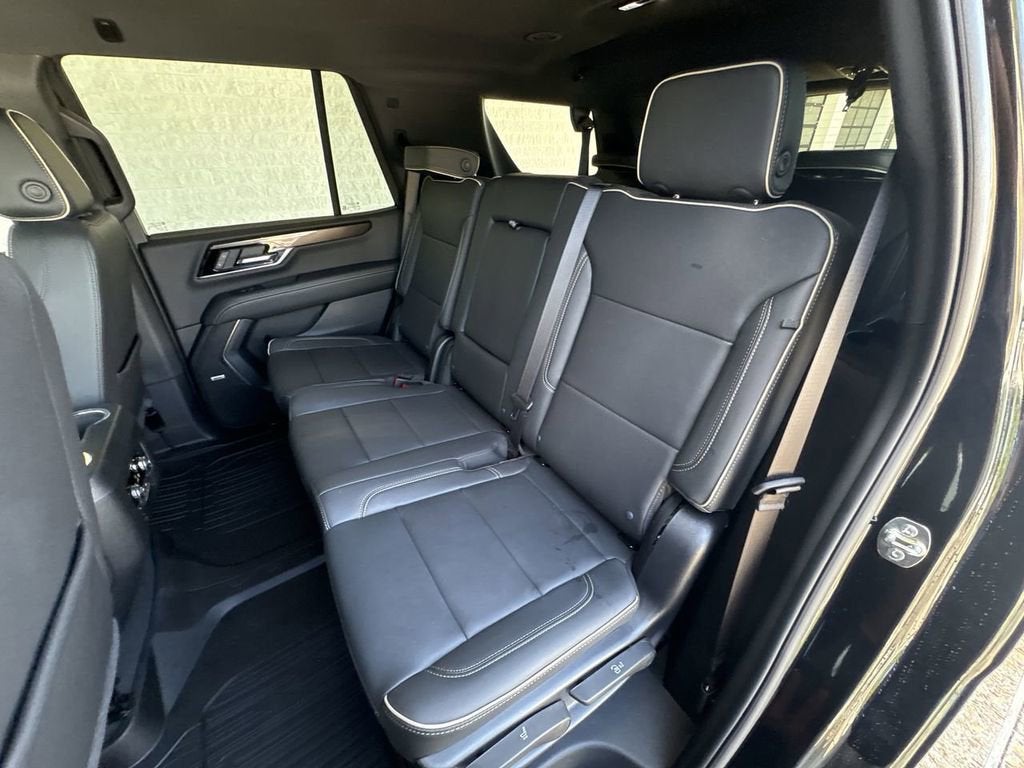2025 GMC Yukon Elevation