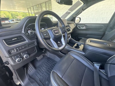 2023 GMC Yukon XL SLT
