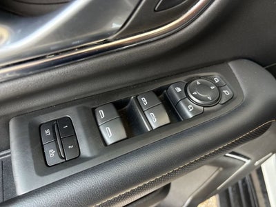 2022 GMC Yukon XL AT4