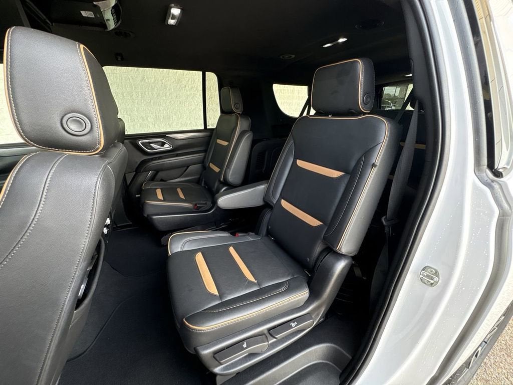 2022 GMC Yukon XL AT4