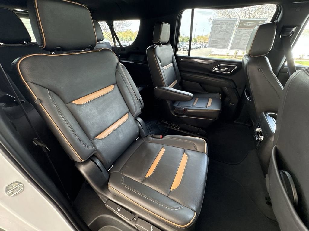 2022 GMC Yukon XL AT4