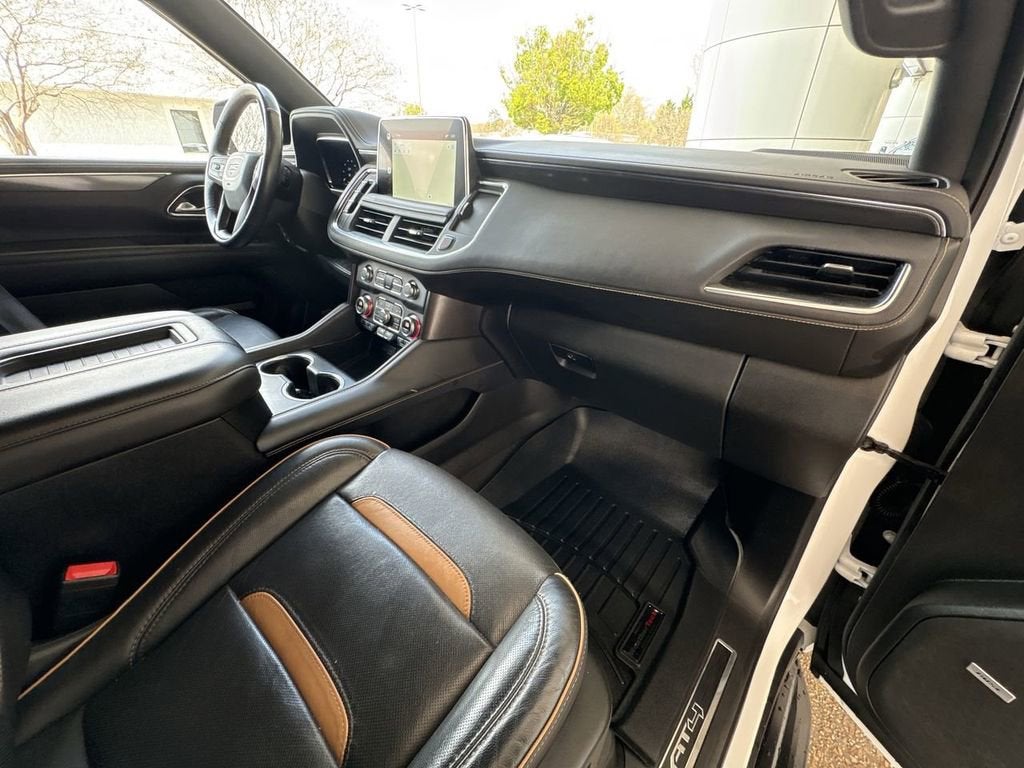 2022 GMC Yukon XL AT4