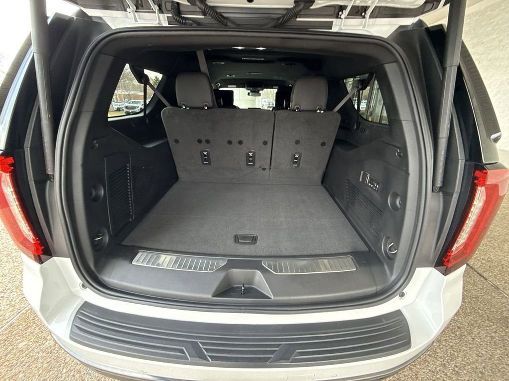 2023 GMC Yukon XL AT4