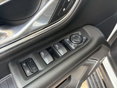 2024 GMC Yukon XL AT4
