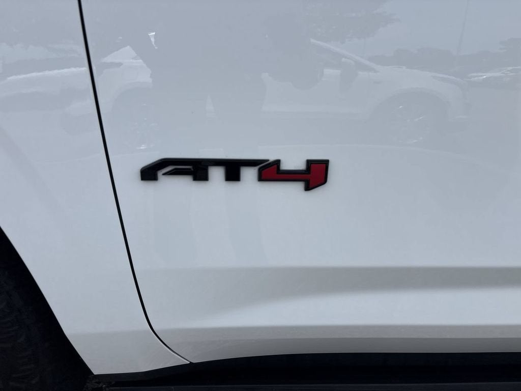 2024 GMC Yukon XL AT4