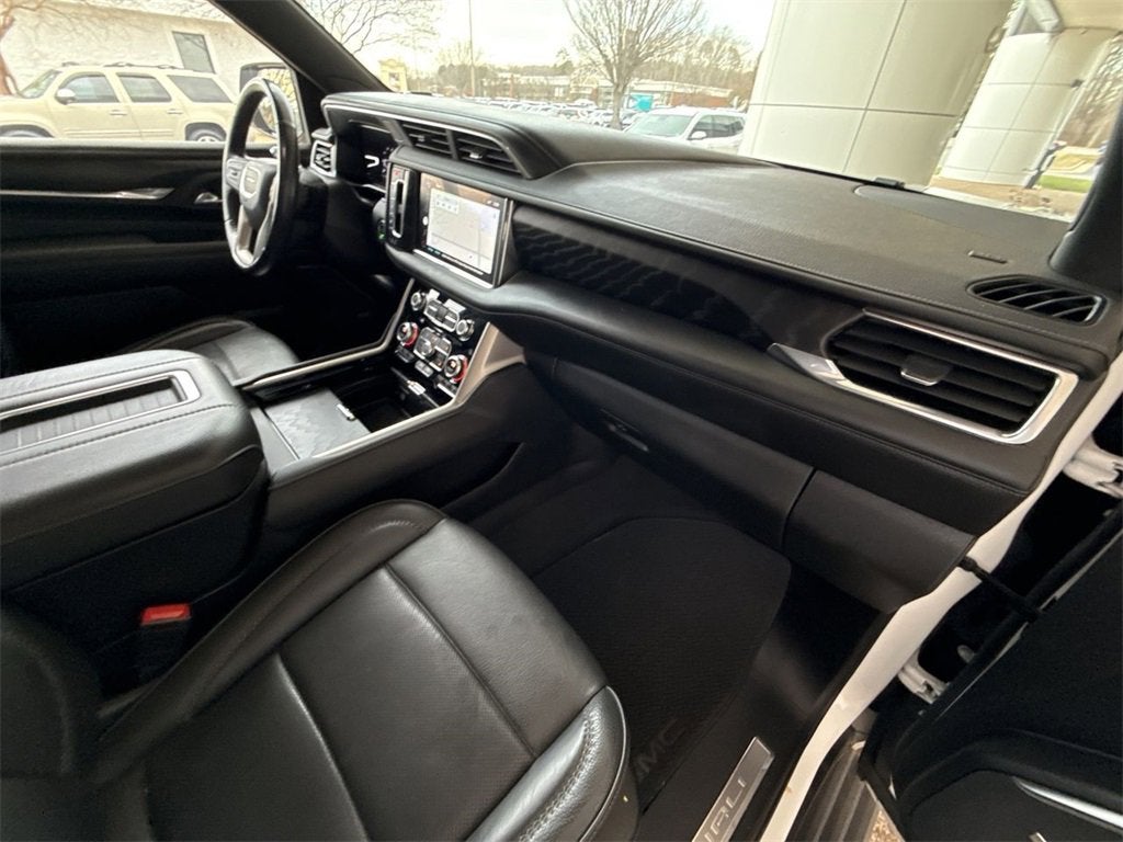 2022 GMC Yukon XL Denali