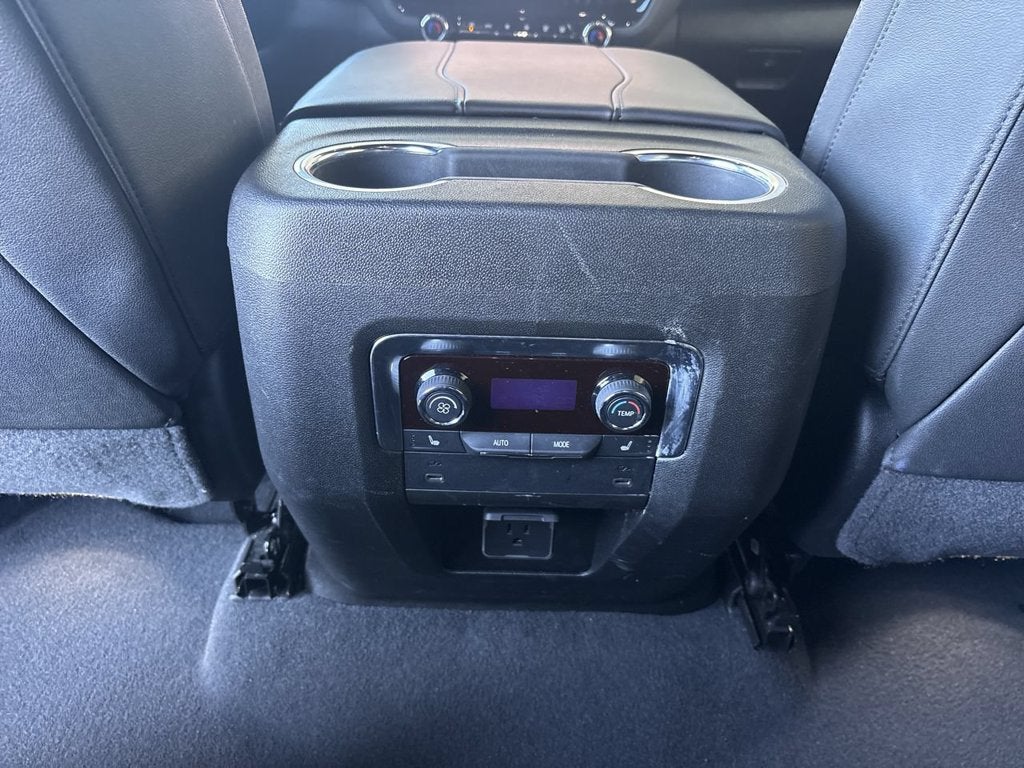 2026 Chevrolet Suburban LT - Photo 21