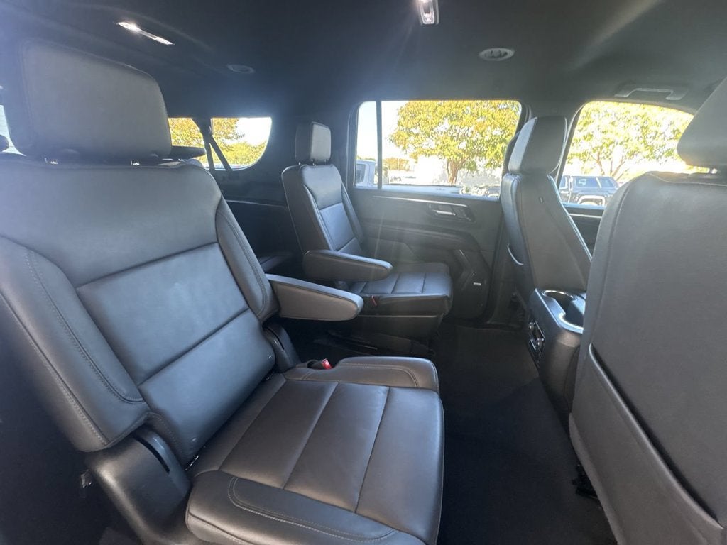 2026 Chevrolet Suburban LT - Photo 27