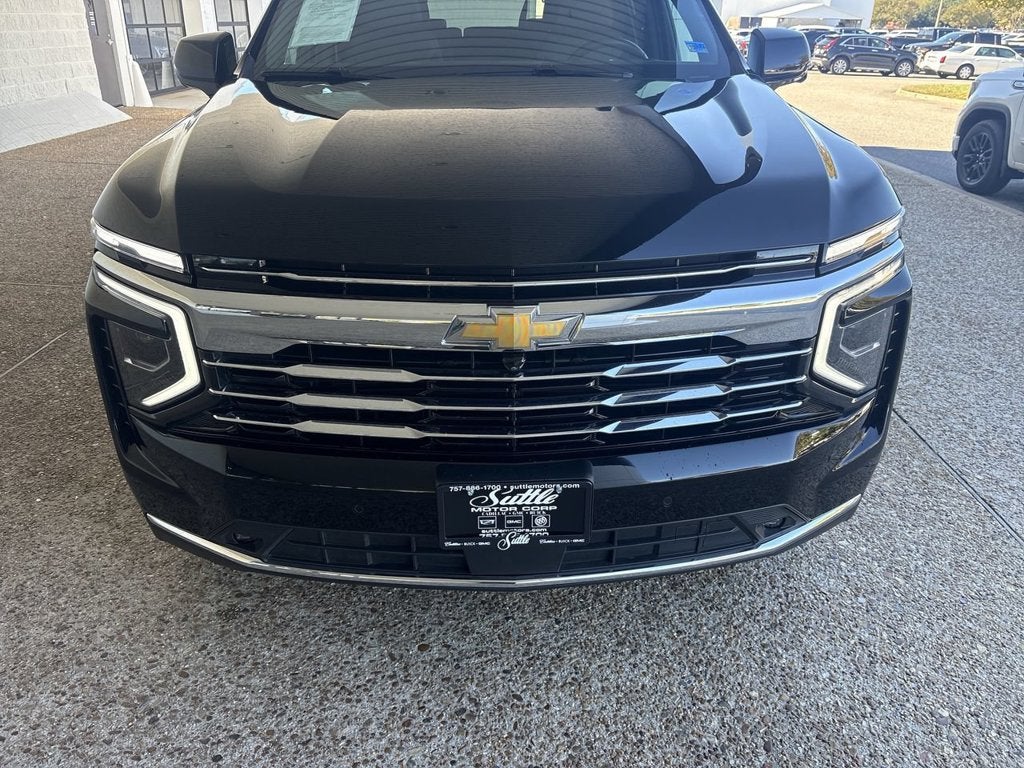 2026 Chevrolet Suburban LT - Photo 31