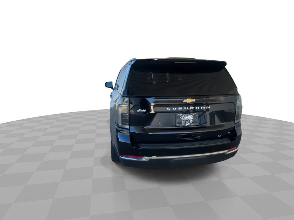 2026 Chevrolet Suburban LT - Photo 7