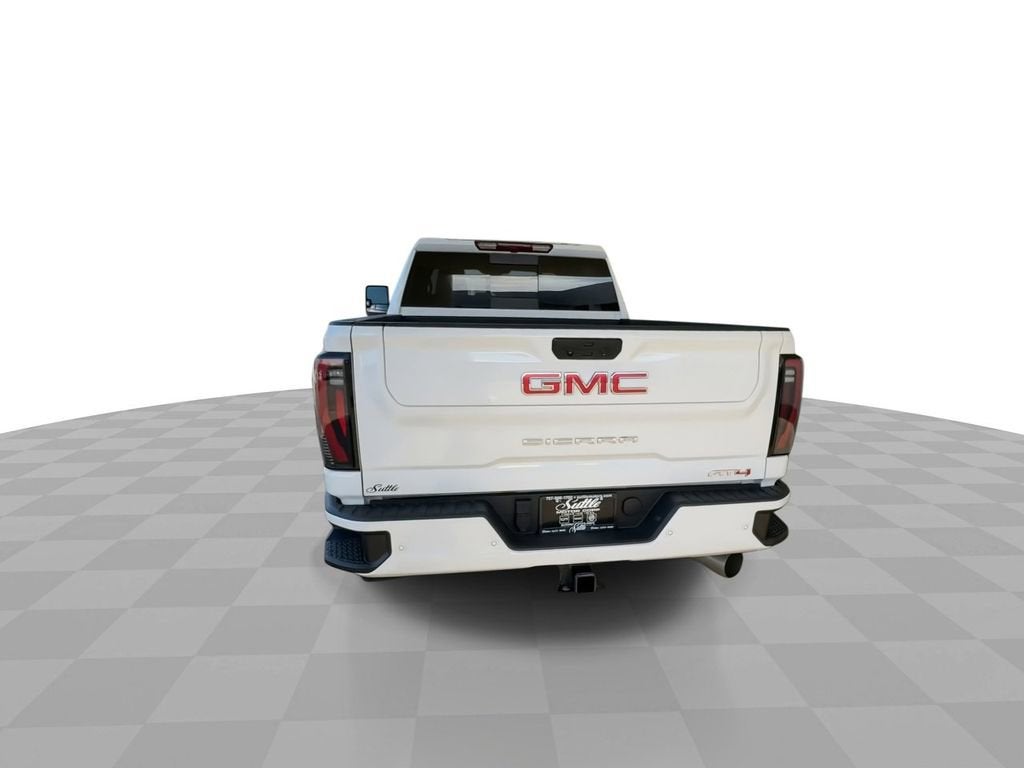 2025 GMC Sierra 2500 HD AT4