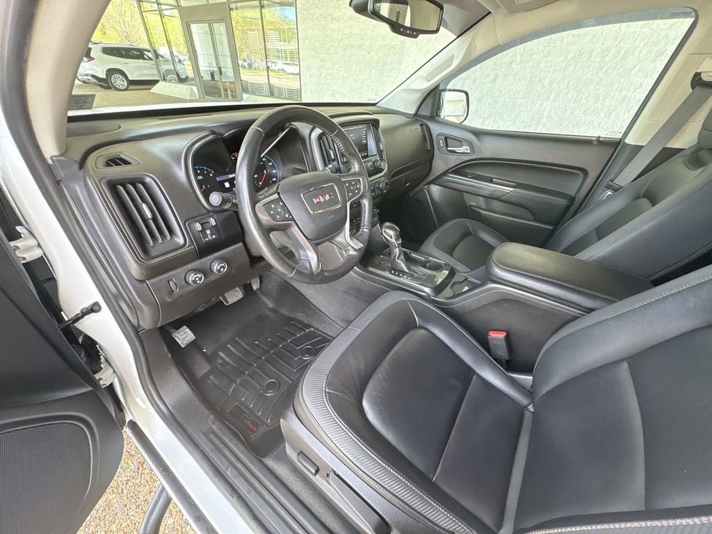 2022 GMC Canyon AT4 - Leather