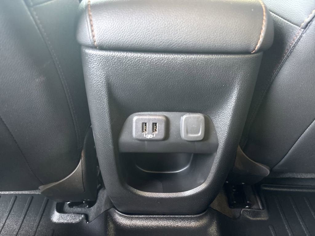 2022 GMC Canyon AT4 - Leather