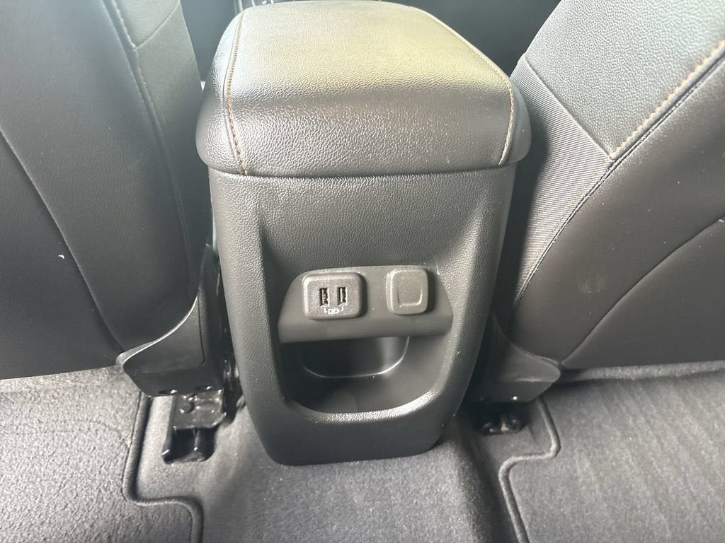 2022 GMC Canyon AT4 - Leather