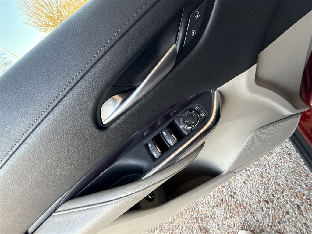 2023 Cadillac XT4 Luxury