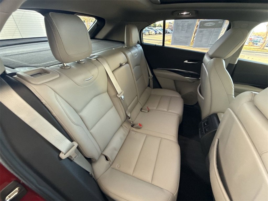 2023 Cadillac XT4 Luxury