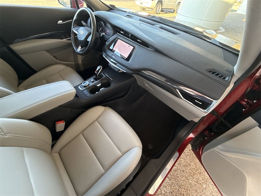 2023 Cadillac XT4 Luxury