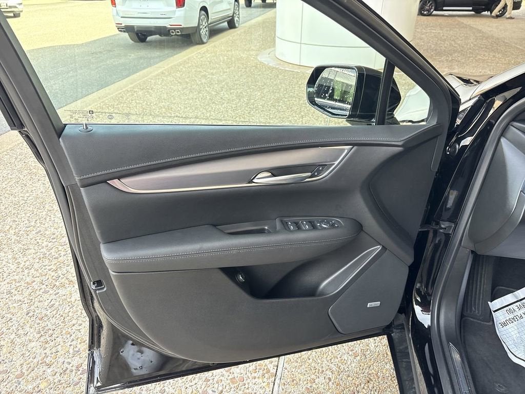 2024 Cadillac XT5 Luxury